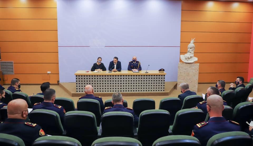 Kumbaro dhe Çuçi takim me drejtuesit e Policisë: Ndëshkime për krimet mjedisore, vazhdon moratorium i pyjeve dhe i gjuetisë